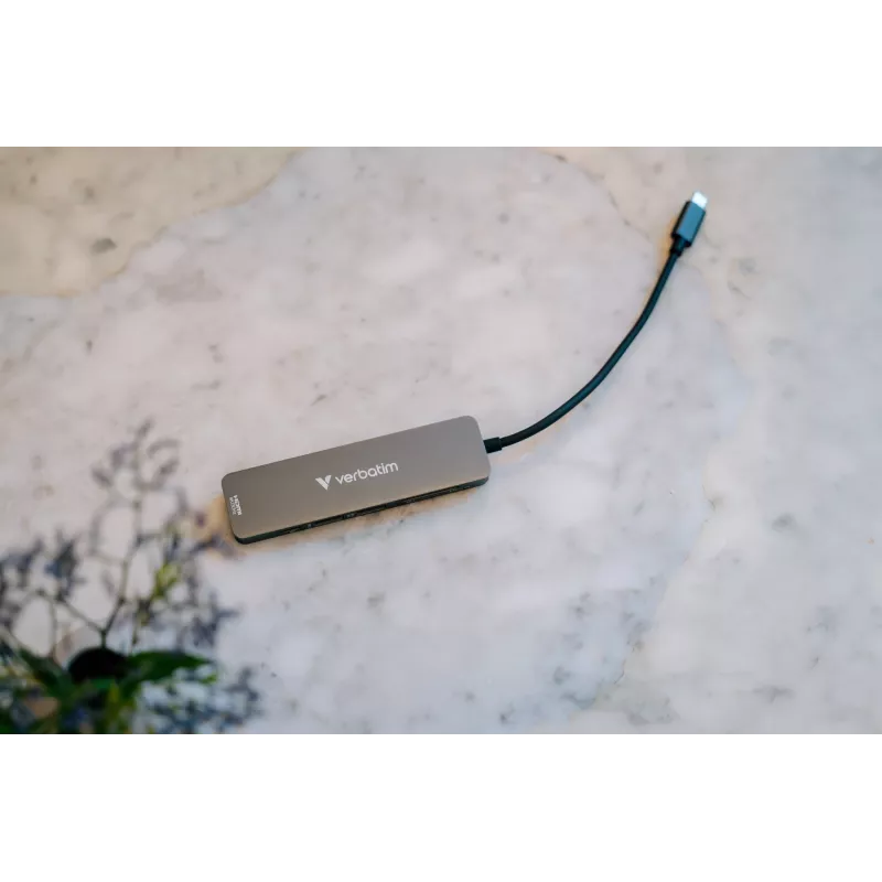 Verbatim USB-C Essentials multiport hub 6 portov: HDMI, USB-C PD, USB-A 3.2 Gen 1, USB-A, SD & microSD