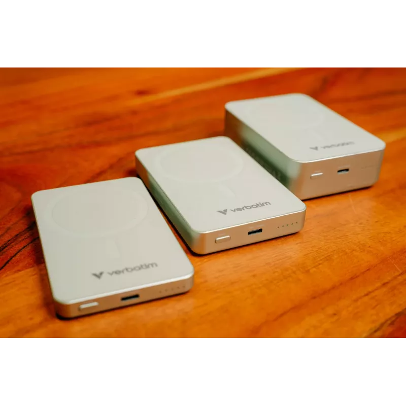 Verbatim Charge 'n' Go Essentials magnetická bezdrôtová powerbank 5000 mAh zelená