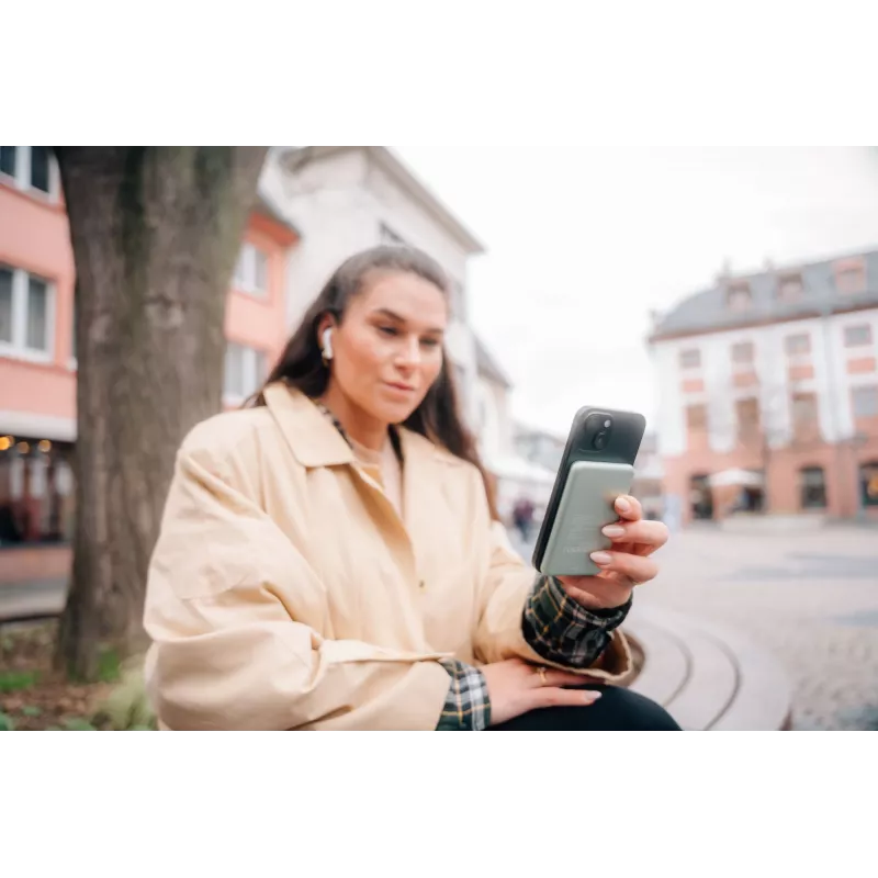 Verbatim Charge 'n' Go magnetická bezdrôtová powerbank 5000 mAh zelená