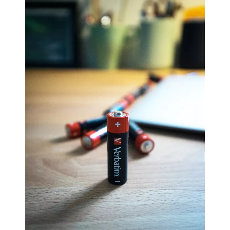 Verbatim AA alkalické batérie, jednorazová batéria, AA, alkalická, 1,5 V, 10 ks, čierna, červená