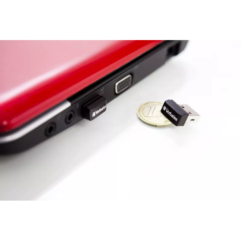 Verbatim Store 'n' Stay NANO – USB kľúč 16 GB – čierna