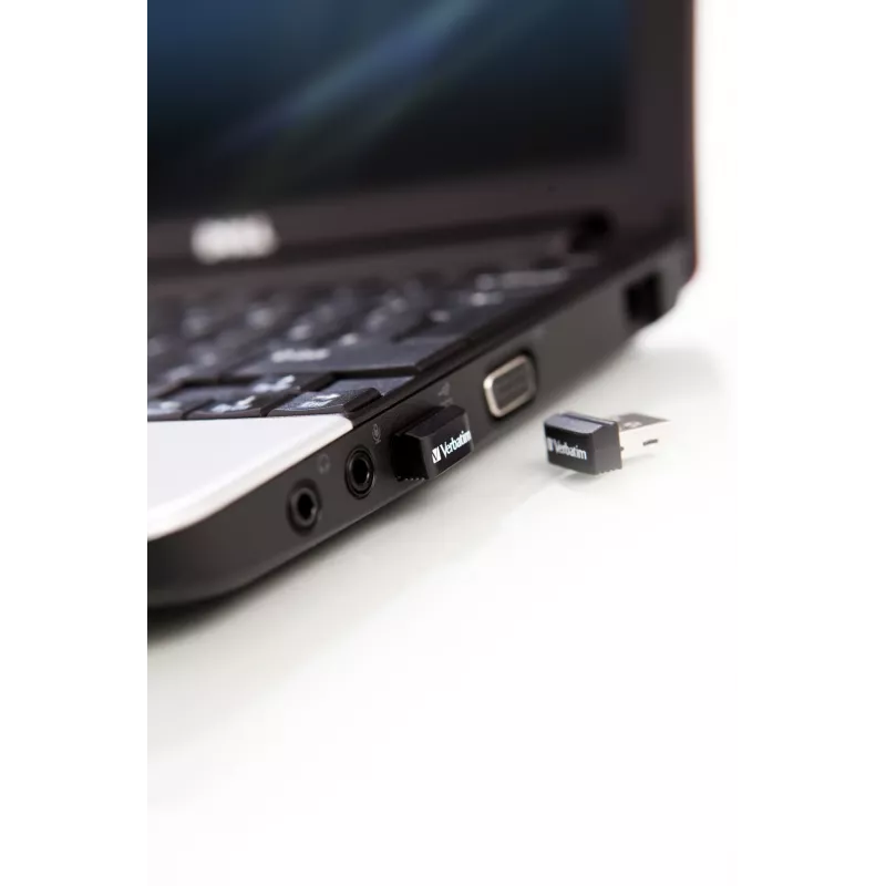 Verbatim Store 'n' Stay NANO – USB kľúč 32 GB – čierna
