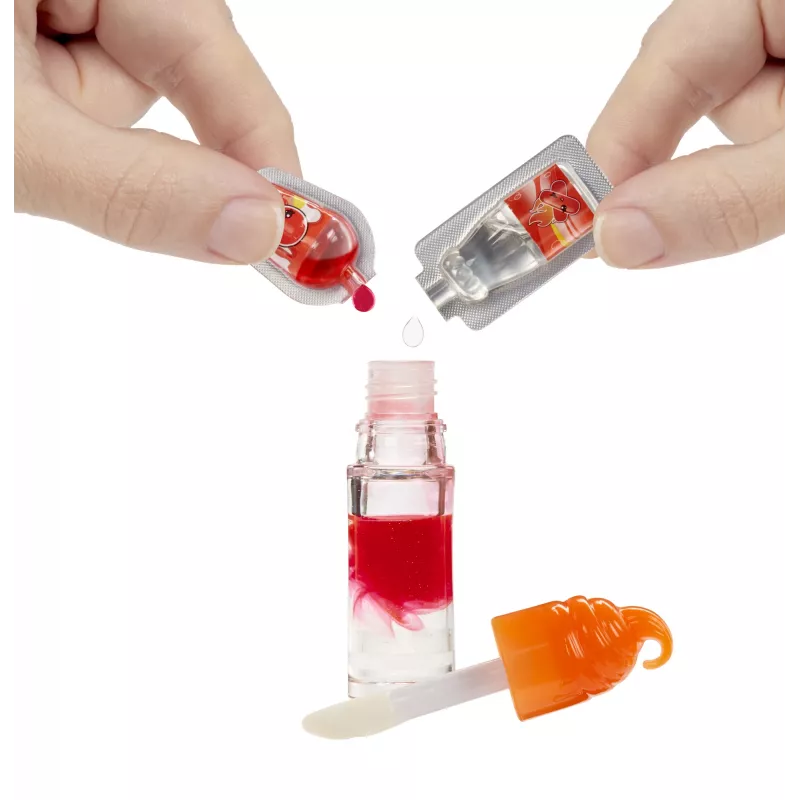 MGA Entertainment Yummiland Lip Gloss bábika séria 2 - Cinnamon Spice (Amber Cinnamon)