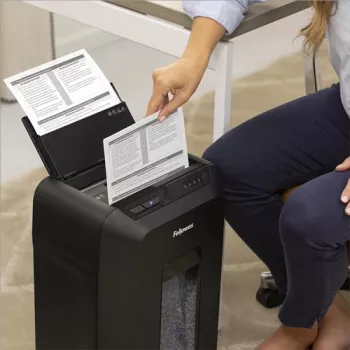 Fellowes AutoMax 90M Skartovačka mikrostrih čierna