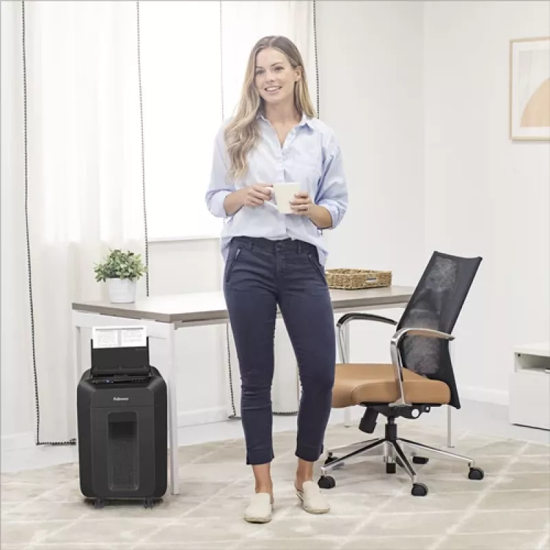 Fellowes AutoMax 90M Skartovačka mikrostrih čierna