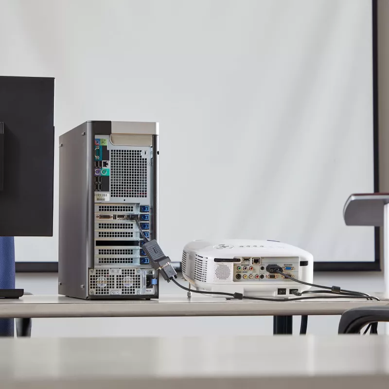 StarTech.com DisplayPort na VGA adaptér – aktívny DP na VGA konvertor – 1080p video – odolný – DP/DP++ zdroj na VGA monitor káblový adaptér dongle – DP 1.2 na VGA – zaisťovací DP konektor