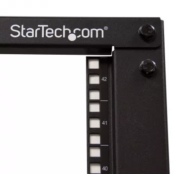 StarTech.com 4-stĺpikový 42U mobilný open-frame serverový rack, štvrostĺpikový 19