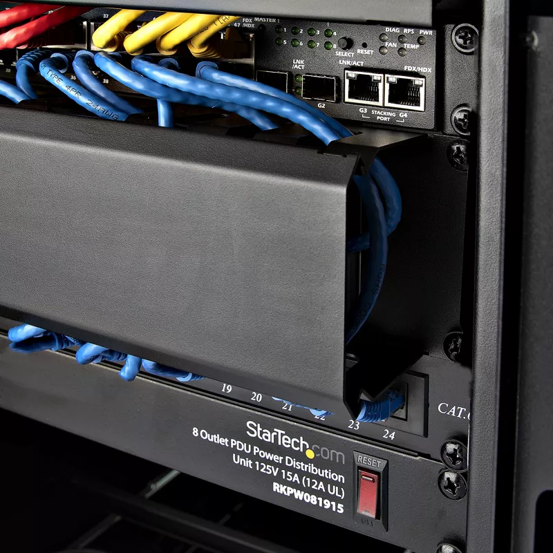 StarTech.com horizontálny 2U serverový rack káblový manažment finger duct s krytom – 19