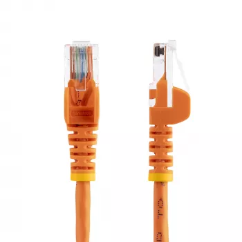 StarTech.com Cat5e Ethernet patch kábel s RJ45 konektormi bez západky – 0,5 m, oranžová