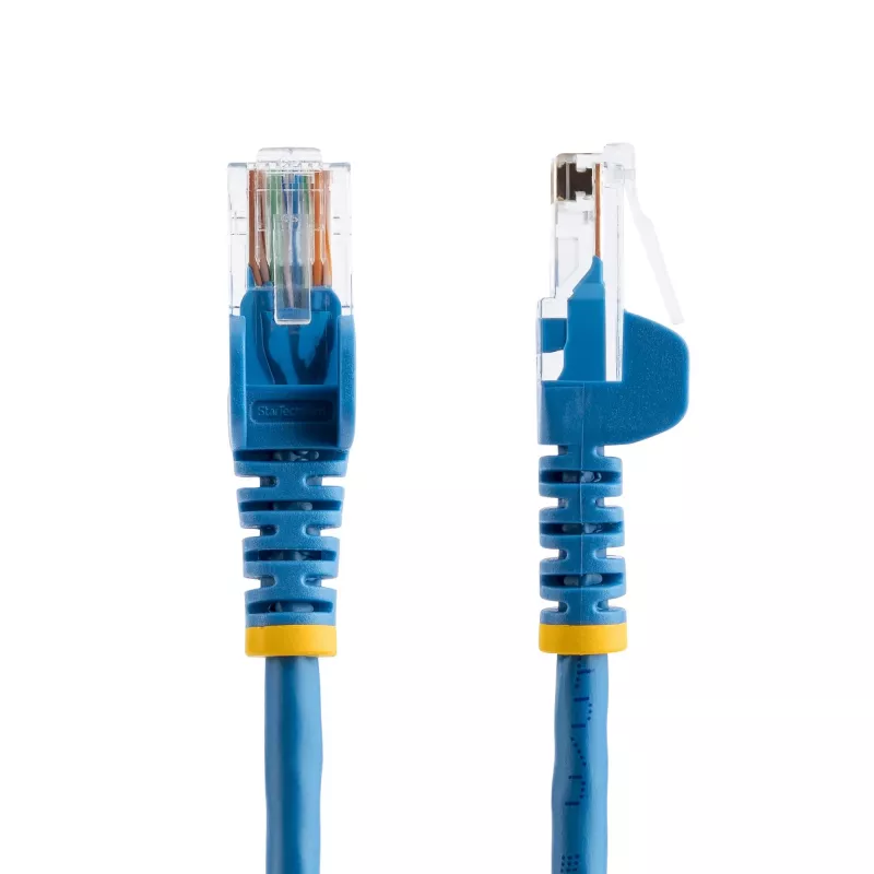 StarTech.com Cat5e Ethernet patch kábel s RJ45 konektormi bez západky – 0,5 m, modrý