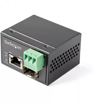 StarTech.com PoE+ priemyselný konvertor médií z optického vlákna na Ethernet 30W - SFP na RJ45 - Singlemode/Multimode optické vlákno na medený Gigabit Ethernet - mini/kompaktná veľkosť - IP-30/ -40 až +75°C