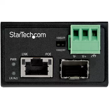 StarTech.com PoE+ priemyselný konvertor médií z optického vlákna na Ethernet 30W - SFP na RJ45 - Singlemode/Multimode optické vlákno na medený Gigabit Ethernet - mini/kompaktná veľkosť - IP-30/ -40 až +75°C