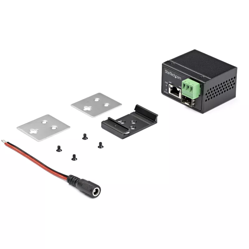 StarTech.com PoE+ priemyselný konvertor médií z optického vlákna na Ethernet 30W - SFP na RJ45 - Singlemode/Multimode optické vlákno na medený Gigabit Ethernet - mini/kompaktná veľkosť - IP-30/ -40 až +75°C