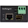 StarTech.com priemyselný konvertor médií z optického vlákna na Ethernet – 100 Mbit/s SFP na RJ45/Cat6 – Singlemode/Multimode optické vlákno na medenú sieť – 12-56 V DC – IP-30 / -40 až +75 °C
