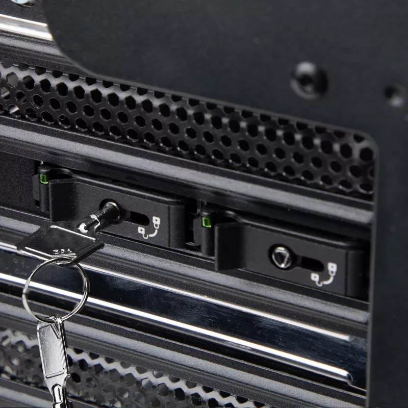 StarTech.com M.2 NVMe SSD diskový rám pre použitie v PCIe rozširujúcom produktovom rade - diskový rám pre ďalší hot swappable disk (TR-M2-REMOVABLE-PCIE