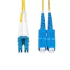 StarTech.com 25m (82ft) LC na SC (UPC) OS2 singlemode duplex optický kábel, 9/125µm, 100G, odolný voči ohybu, nízky útlm – LSZH optický patch kábel