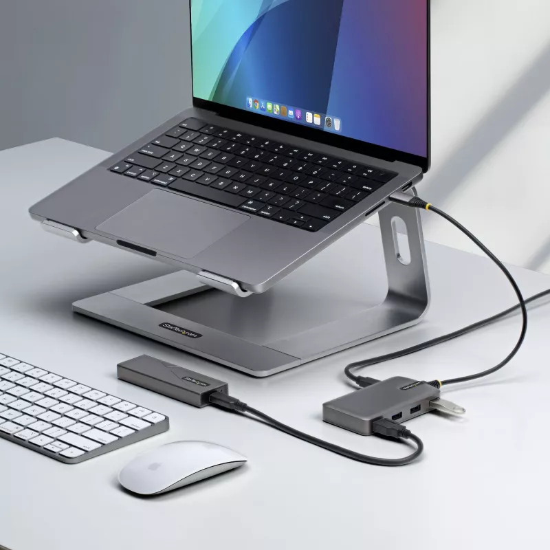 StarTech.com 4-portový USB-C hub, 5 Gbit/s, bus-powered, USB-C na 4x USB-A hub s USB-C pomocným napájacím vstupom, 1ft/30cm hostiteľský kábel, prenosný desktop/notebook USB hub