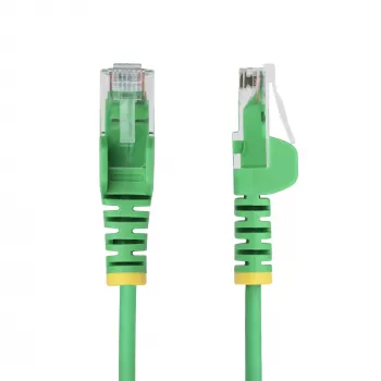 StarTech.com 25 cm zelený štíhly CAT6 Ethernet kábel, ochrana proti zaseknutiu, 100 W PoE, UTP, LSZH, 28AWG plný holý medený drôt, štíhly RJ45 sieťový patch kábel s odľahčením ťahu, jednotlivo testovaný