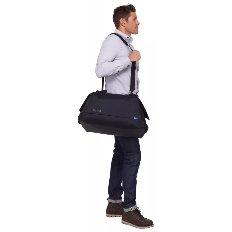 Thule Subterra 2 TSWD435 čierna cestovná taška 35 L polyester
