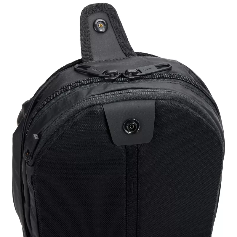 Thule Tact TACTSL08 polyester čierna pánska cez rameno taška