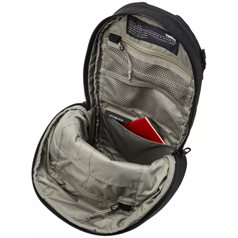 Thule Tact TACTSL08 polyester čierna pánska cez rameno taška