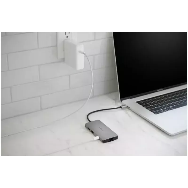 Kensington UH1400P USB-C 8-in-1 mobilný dock bez ovládačov