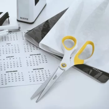 Leitz WOW Titanium kancelárske nožnice 205 mm, dospelí, rovný strih, jednotlivo, biela, žltá, nehrdzavejúca oceľ, kancelárske nožnice