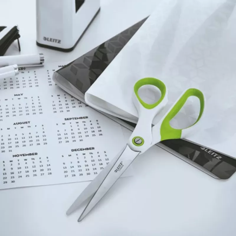 Leitz WOW Titanium Büroschere 205 mm, dospelí, rovný strih, jednotlivé, zelená, biela, nehrdzavejúca oceľ, kancelárske nožnice