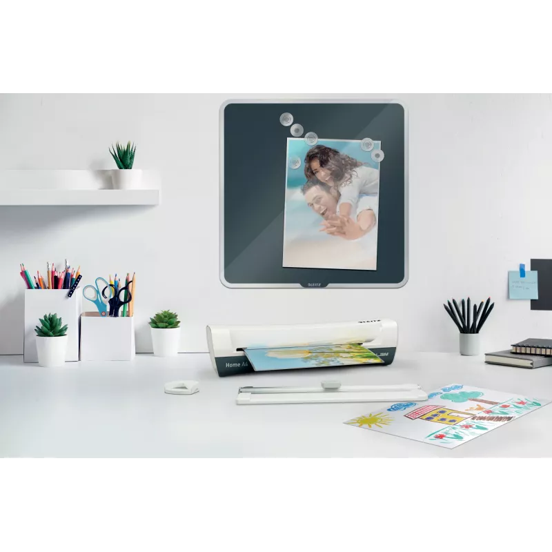 Leitz iLAM Home 4-in-1 A4 sada laminovačky, 24 cm, teplá laminovačka, 300 mm/min, 0,4 mm, A4, 100 µm