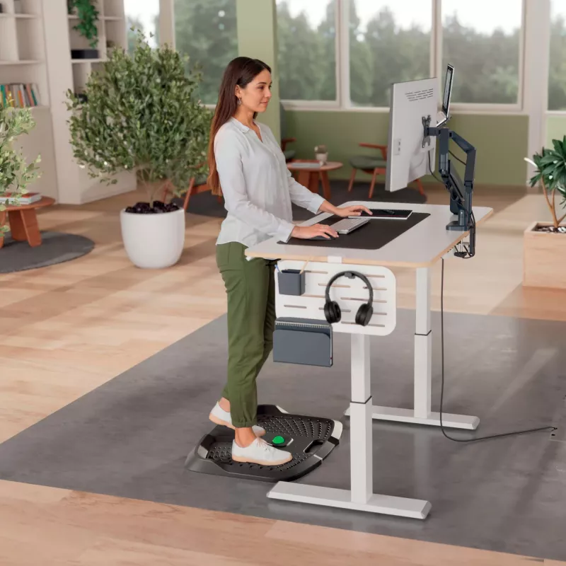 Leitz Ergo Active ergonomická protiúnavová podložka, obdĺžniková, čierna, polyuretán, Bubble, Čína, 605 x 681 mm