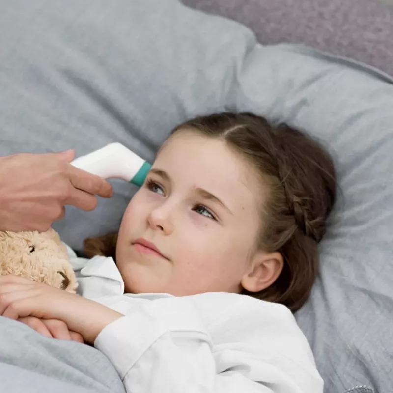 Braun BST200WE bezkontaktný teplomer biela čelo tlačidlá