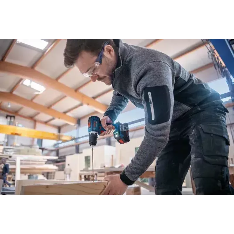 Bosch GSR 18V-90 C 2100 RPM 1,1 kg čierna, modrá