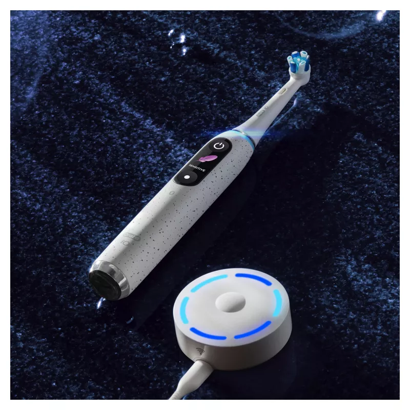 Oral-B iO Series 10 zubná kefka pre dospelých rotačno-oscilačná biela