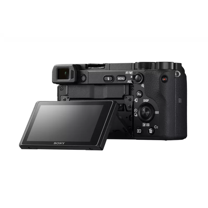 Sony α 6400 + SEL18135 MILC 24,2 MP CMOS 6000 x 4000 pixelov čierny