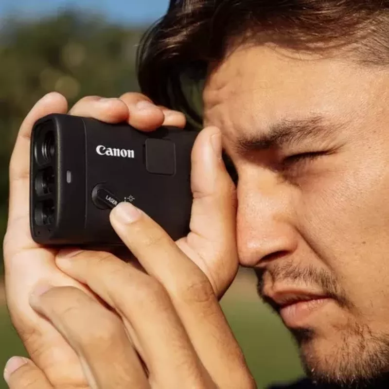 Canon PowerShot GOLF čierny 6x 6,4 732 m OLED IPX4