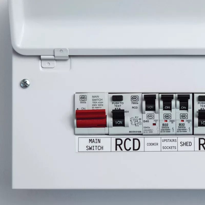 Brother PT-E560BTVP tlačiareň etikiet termotransfer 180 x 180 DPI 20 mm/s káblová a bezdrôtová HSE/TZe Bluetooth QWERTY