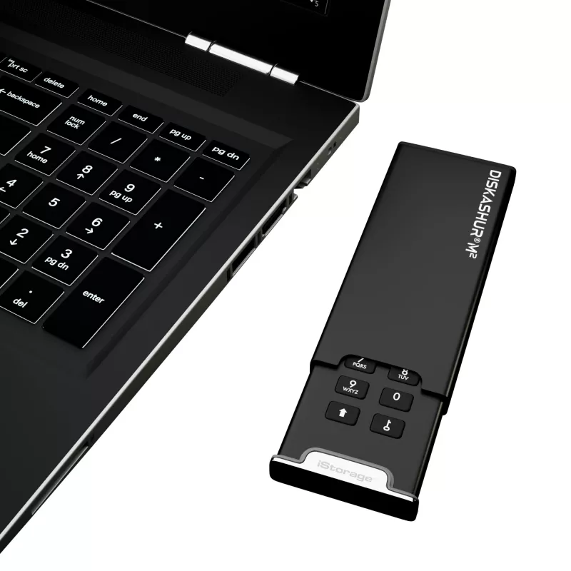 iStorage diskAshur M² SSD 240 GB | Bezpečný prenosný solid-state disk | FIPS 140-3 Level 3 kompatibilný | Common Criteria EAL 5+ | Nezávislý od operačného systému a platformy | GDPR-, TAA-kompatibilný | Ochrana pred brute-force útokmi | Odolný proti prachu a vode