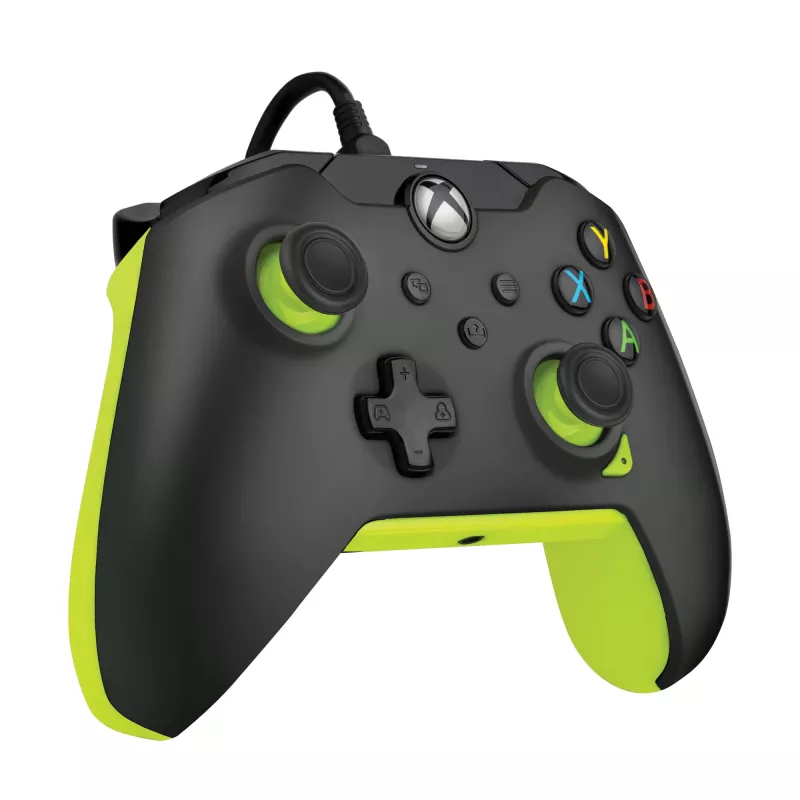 Káblový PDP gamepad Electric čierny pre Xbox Series X|S, Xbox One a Windows – USB-C, 2,43 m kábel, D-pad, tlačidlá Menu/Share/View