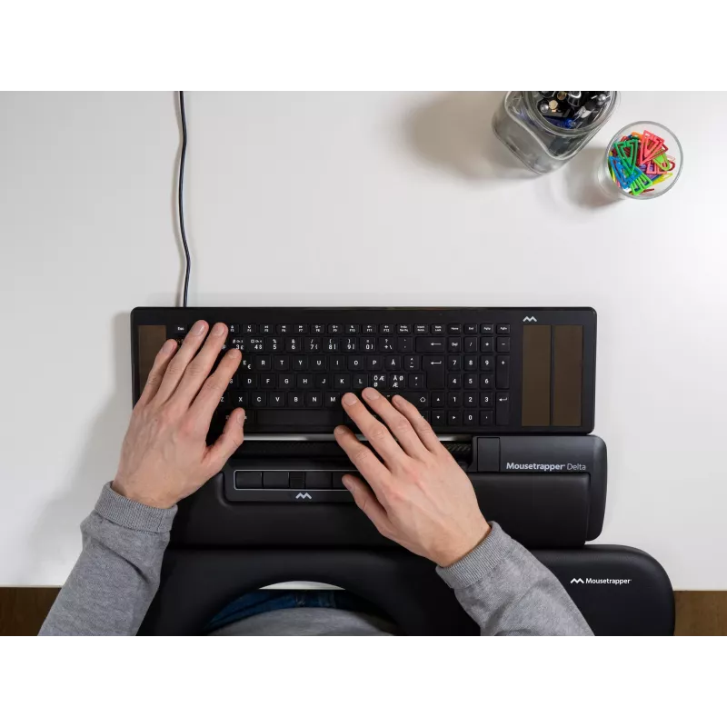 Mousetrapper Delta myš čierna Regular USB-A, USB Type-A, 4000 DPI, čierna