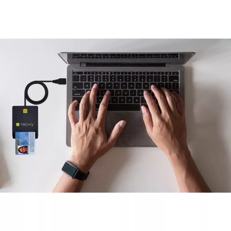 Techly kompaktná čítačka/zapisovačka smart kariet USB-C™ biela, USB 2.0, 1,5 m, čierna, 102 g