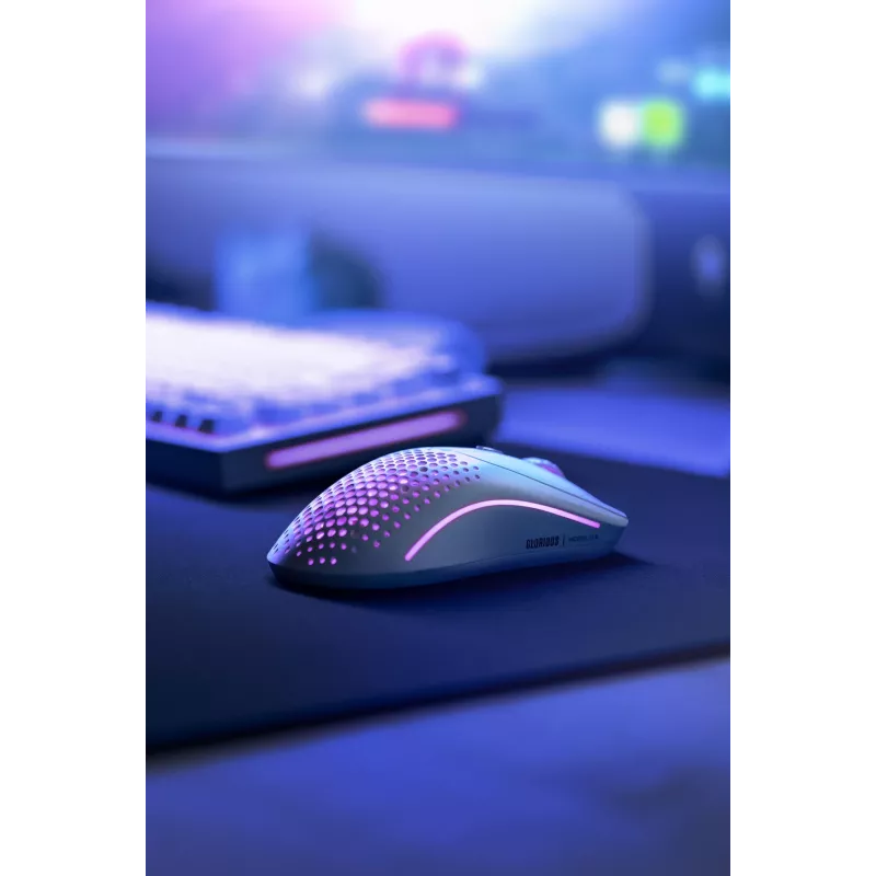 Glorious Gaming Glorious Model O Wireless 2 – matná biela, pravá ruka, laser, RF Wireless + USB Type-C, 26000 DPI, 1 ms, biela