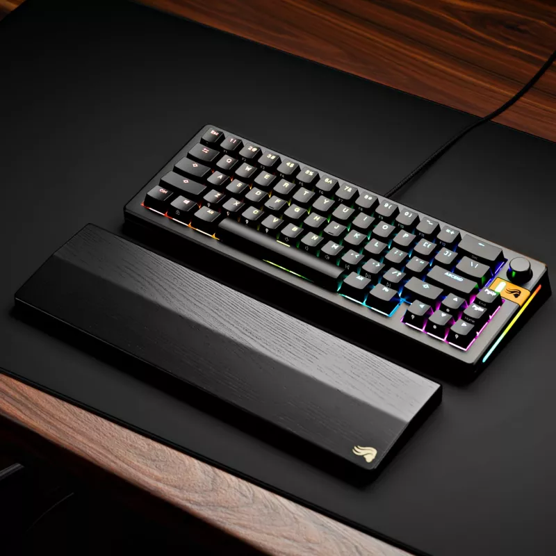 Glorious Gaming GMMK 3 HE 65% Prebuilt Wired čierna - FR, káblová, USB, mechanická, AZERTY, RGB LED, čierna