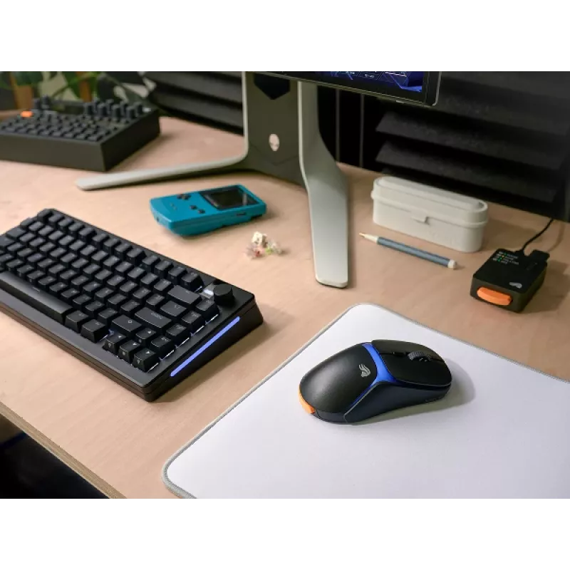 Glorious Gaming Model O3 Wireless herná myš – InfinitePlay vymeniteľný systém batérií, 8k polling, optické spínače so 130 miliónmi kliknutí, ultralehká 66 g, optický 30K-DPI senzor, RGB – čierna