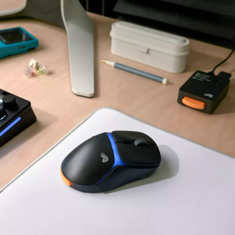 Glorious Gaming Model D3 Wireless herná myš – InfinitePlay systém vymeniteľných batérií, 8k polling, optické spínače so 130M kliknutí, ultralehká 69g, optický 30K-DPI senzor, RGB – čierna