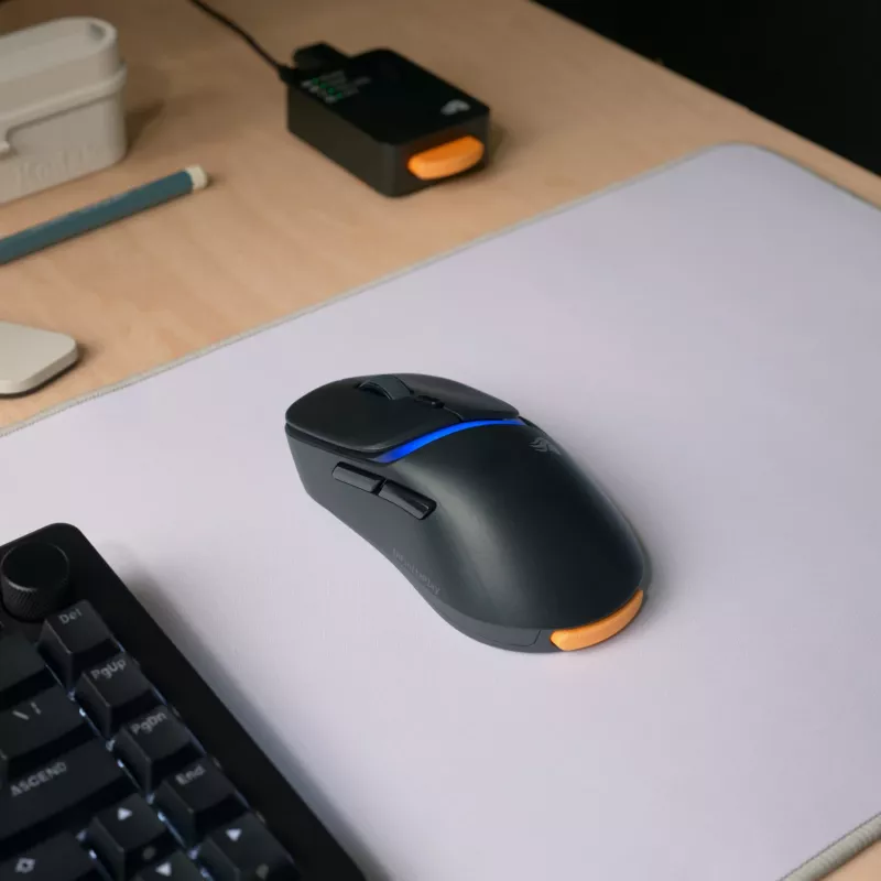 Glorious Gaming Model D3 Wireless herná myš – InfinitePlay systém vymeniteľných batérií, 8k polling, optické spínače so 130M kliknutí, ultralehká 69g, optický 30K-DPI senzor, RGB – čierna