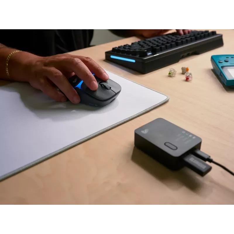 Glorious Gaming Model D3 Wireless herná myš – InfinitePlay systém vymeniteľných batérií, 8k polling, optické spínače so 130M kliknutí, ultralehká 69g, optický 30K-DPI senzor, RGB – čierna