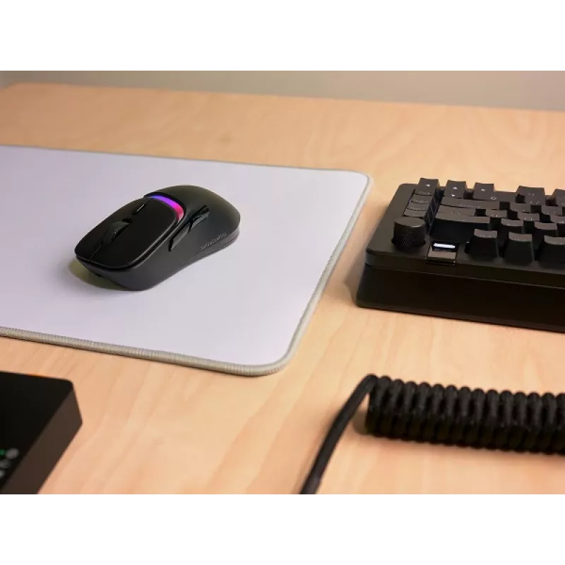 Glorious Gaming Model D3 Wireless herná myš – InfinitePlay systém vymeniteľných batérií, 8k polling, optické spínače so 130M kliknutí, ultralehká 69g, optický 30K-DPI senzor, RGB – čierna