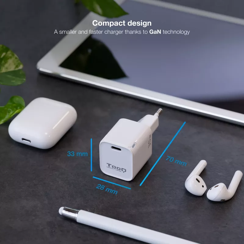 TooQ GAN USB-C/PD nástenná nabíjačka 30W, biela, interiér, AC, biela