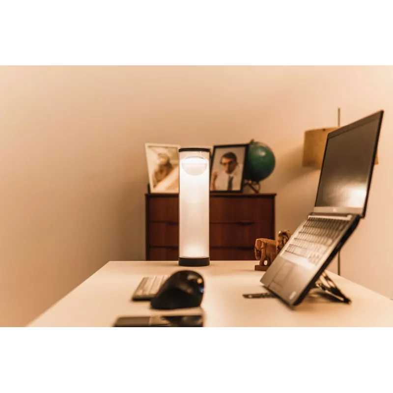 BakkerElkhuizen EnergyByLight cirkadiánna stolná lampa