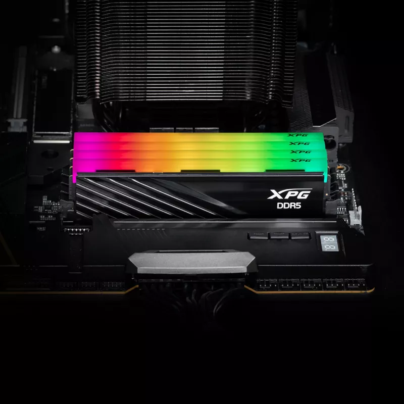 ADATA XPG Lancer Blade RGB AX5U5600C468G-SLABRWH 8GB DDR5-5600 DIMM, biely